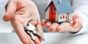pemilik-bisnes-rumah-sewa-bayar-duit-sewaan-rental-sale-house-loan-payment